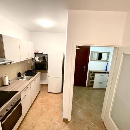 Ocean Breeze Apartment